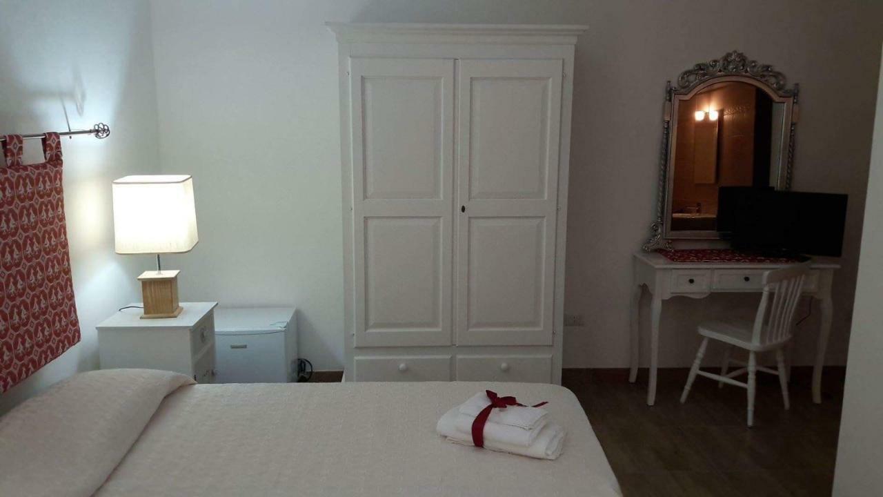 Camere Vacanze Acqua Chiara Porto Torres Εξωτερικό φωτογραφία